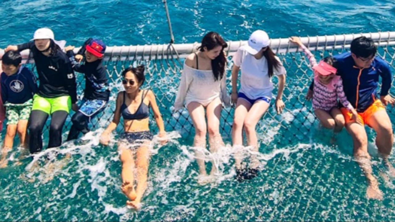 Port Stephens Tour with 4WD Ride and Sandboarding from Sydney - تصویر 5