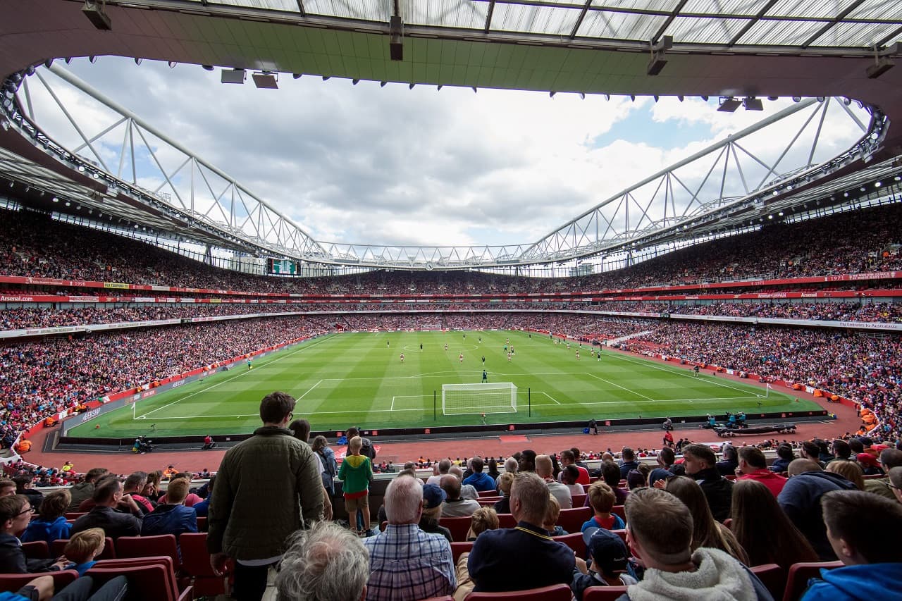 Premier League Football - Arsenal FC Match Ticket at Emirates Stadium - تصویر 9