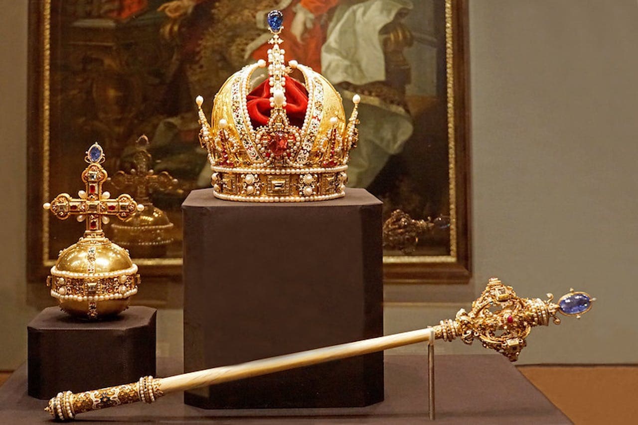 Imperial Treasury at the Hofburg Palace - تصویر اصلی