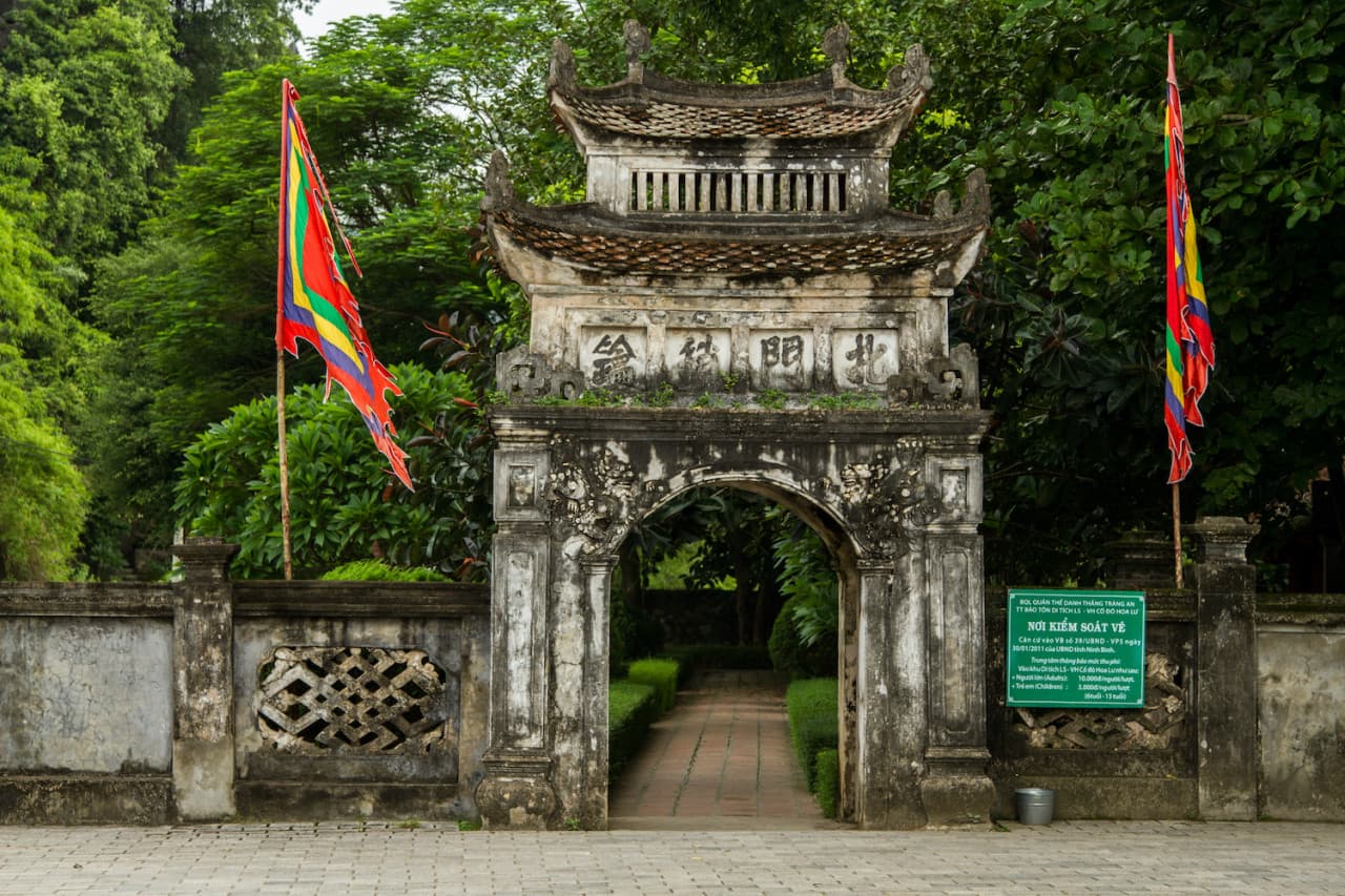 Hoa Lu and Tam Coc Tour from Hanoi - تصویر 5