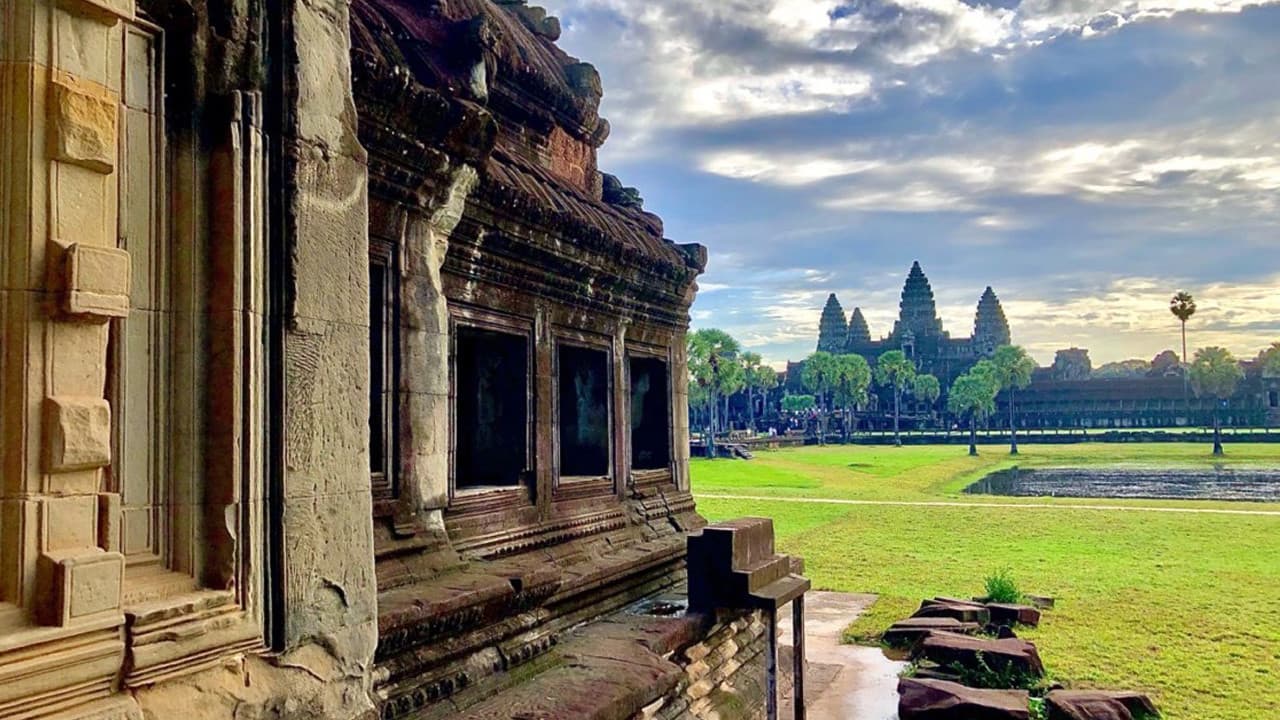 Angkor Temples Sunrise Tour by Tuk-Tuk - تصویر 2