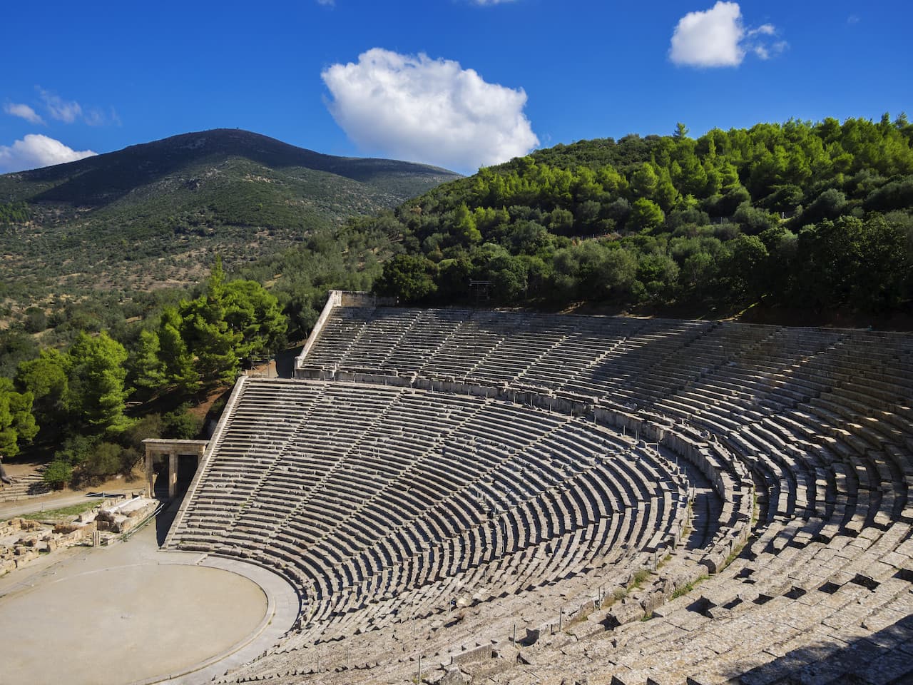 Epidaurus and Mycenae Archaeological Sites Full-Day Tour from Athens - تصویر 4