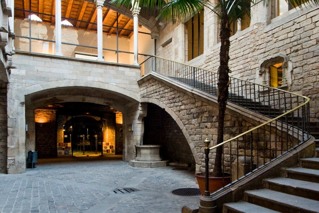 Picasso Museum: Skip The Line Ticket + Guided Tour - تصویر اصلی