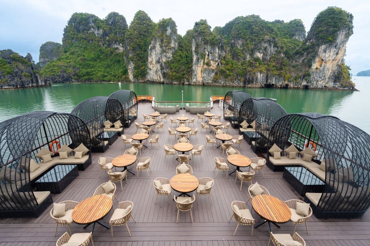 Halong Bay Premium Cruise aboard Ambassador Cruise - تصویر 4