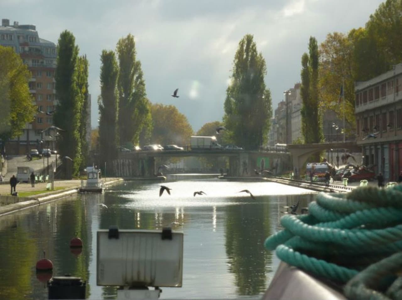 Canal Saint-Martin Cruise - تصویر 4