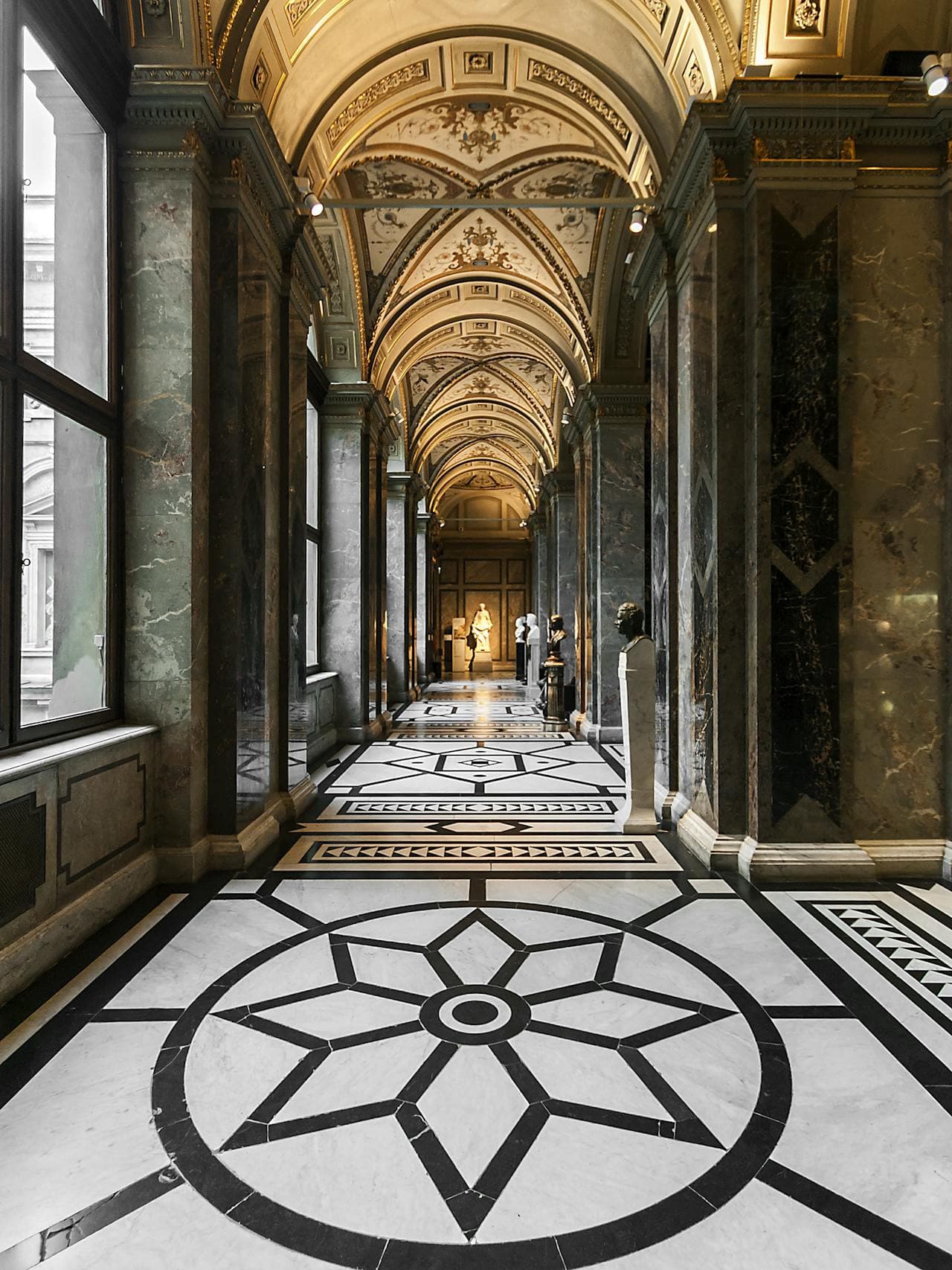 Kunsthistorisches Museum (Art History Museum) - تصویر 6