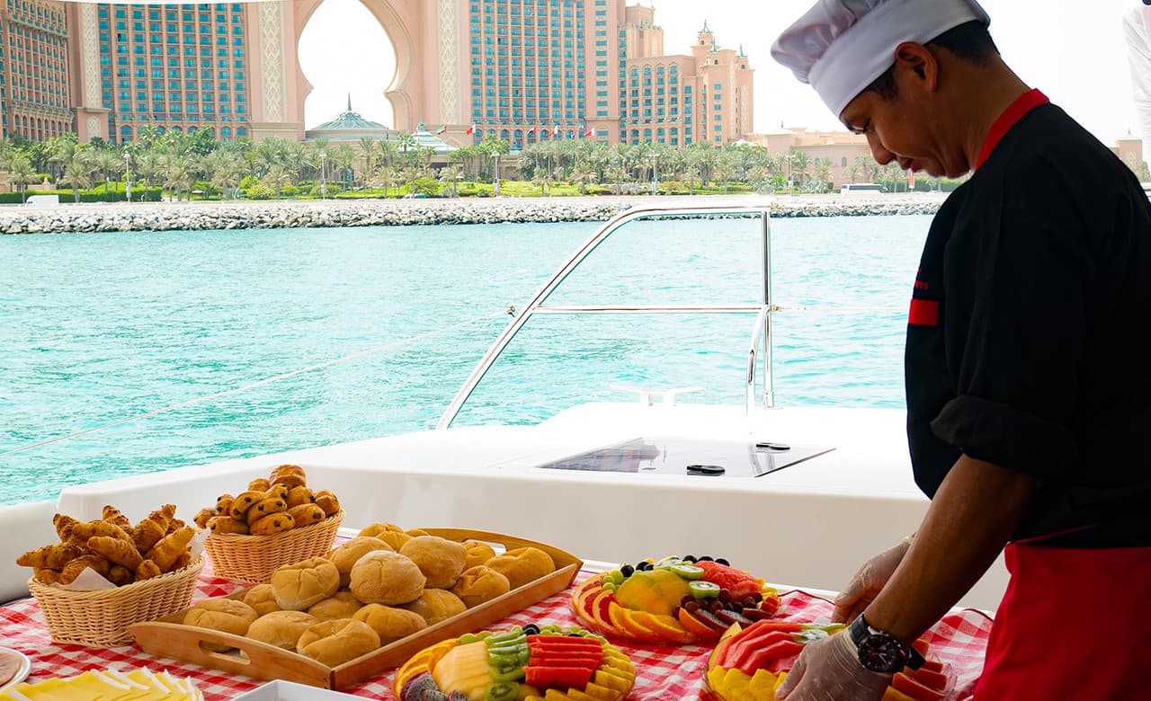 Dubai Marina Yacht Tours - تصویر 8