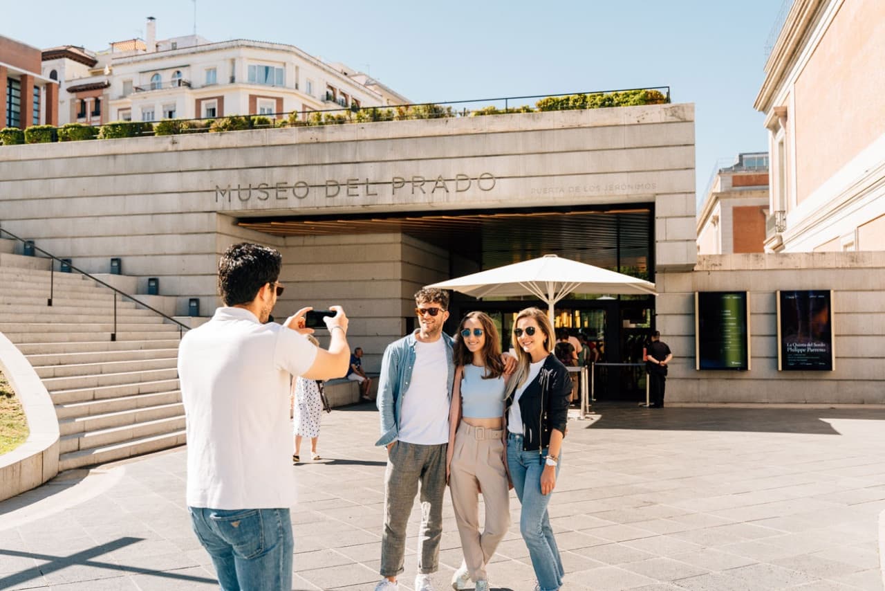 Madrid Walking Tour with High-Speed Train Transfer from Barcelona and Prado Museum Admission - تصویر 5