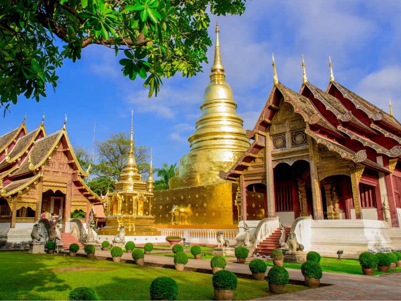 Chiang Mai Old City and Temples Walking Tour - تصویر 3