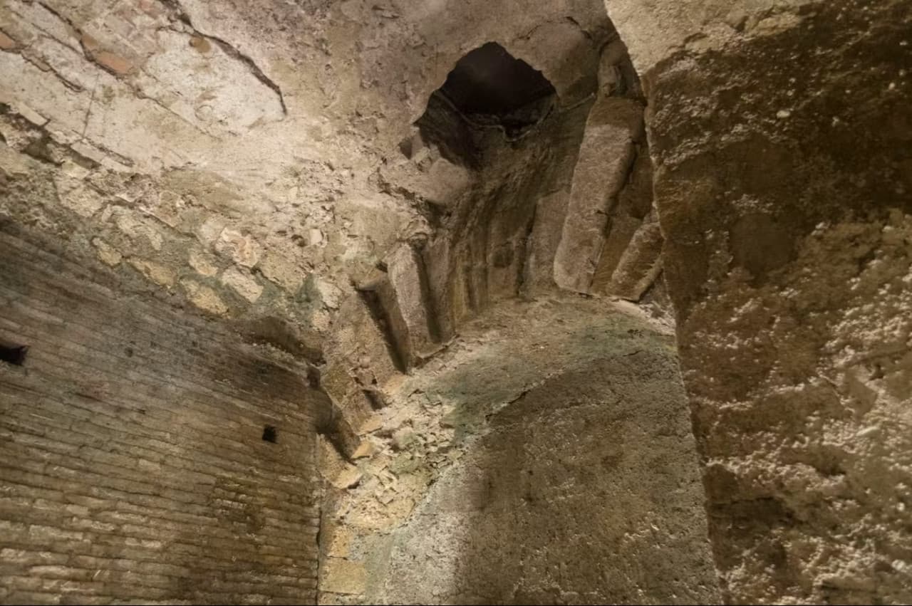 Naples Underground Guided Tour - تصویر 11