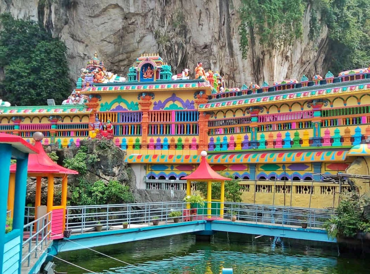 Batu Caves and Kuala Lumpur Countryside Tour - تصویر 10