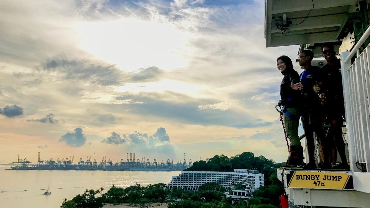 Skypark Sentosa by AJ Hackett Ticket: Bungy Jump and Giant Swing - تصویر 13