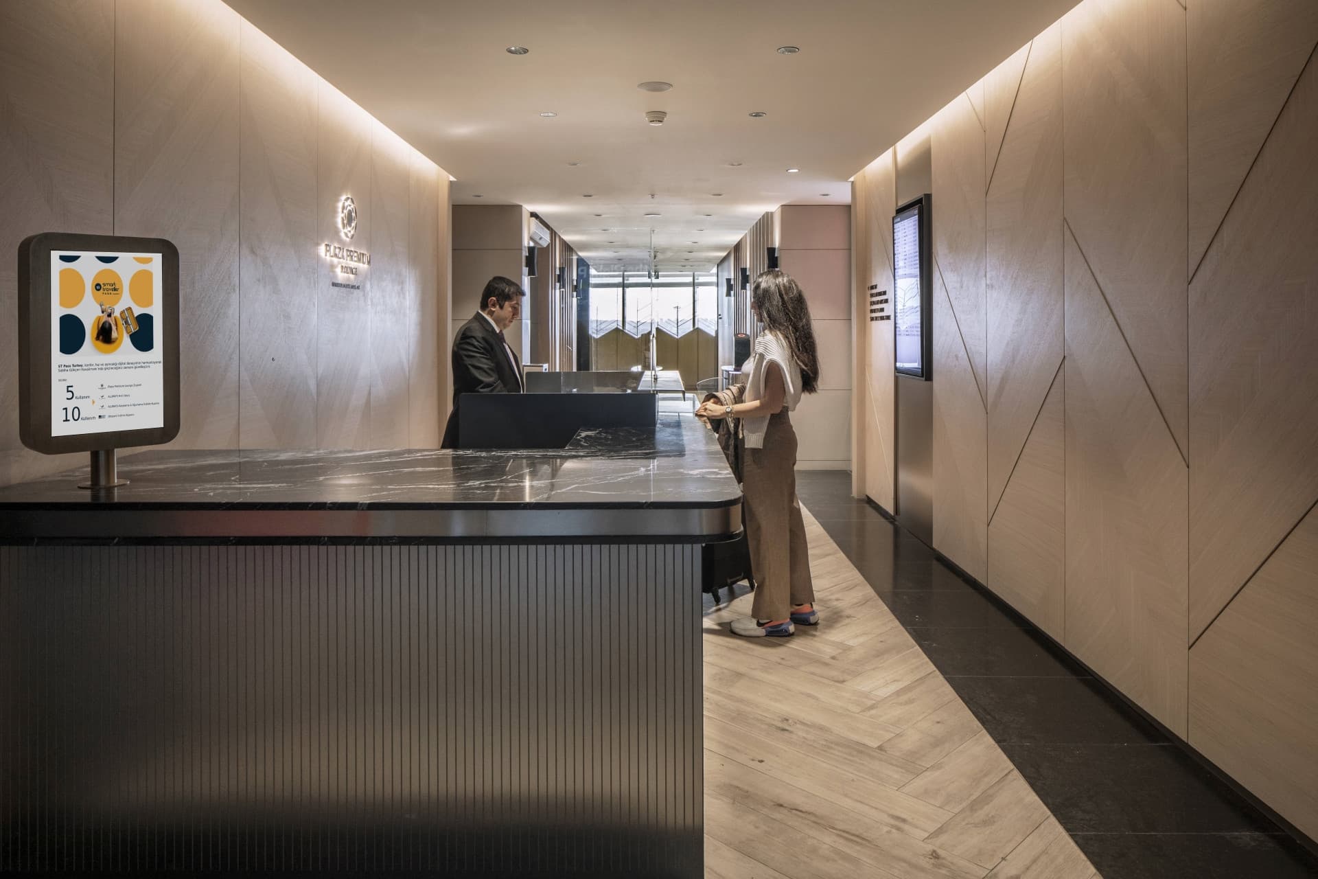 Plaza Premium Lounge - Istanbul Sabiha Gokcen International Airport - تصویر 9