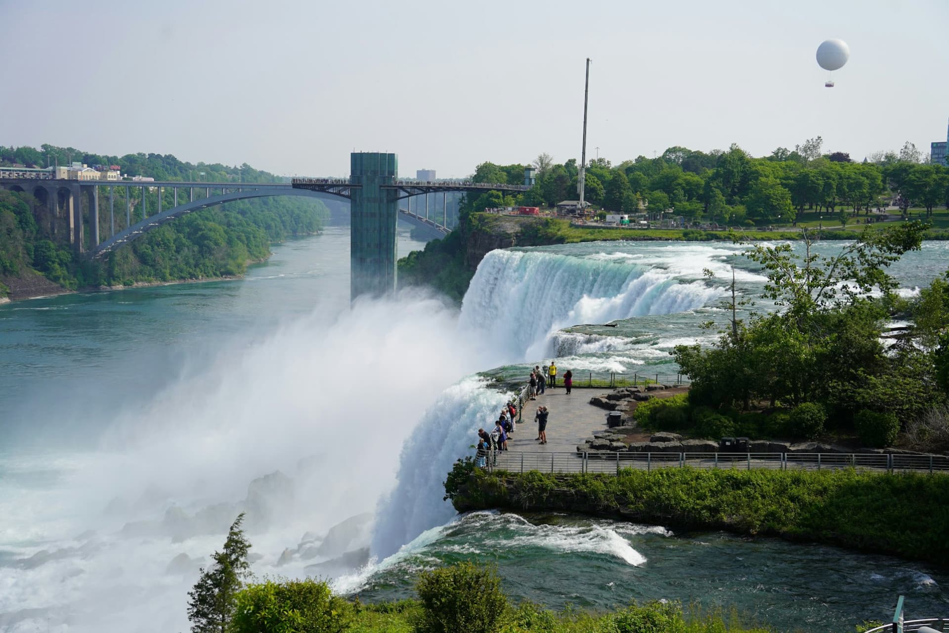 Niagara Falls US: Maid of the Mist Cruise + Cave of the Winds + Small Group Tour - تصویر 7