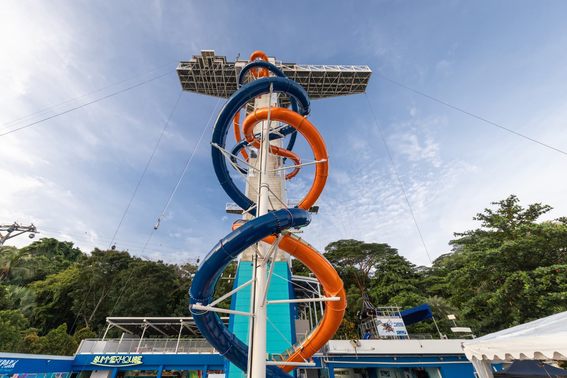 Skypark Sentosa by AJ Hackett Ticket: Bungy Jump and Giant Swing - تصویر اصلی