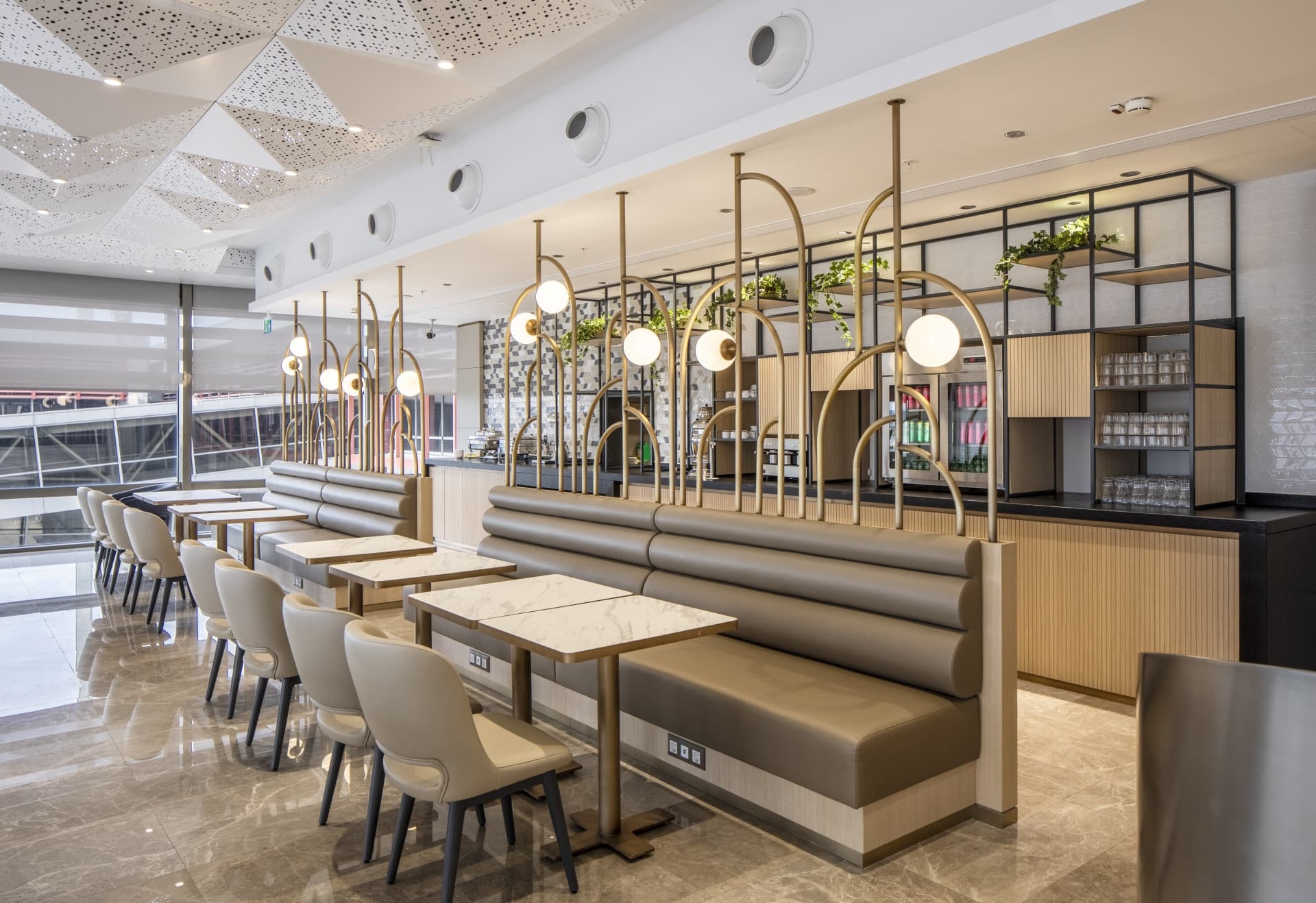 Plaza Premium Lounge - Istanbul Sabiha Gokcen International Airport - تصویر 2