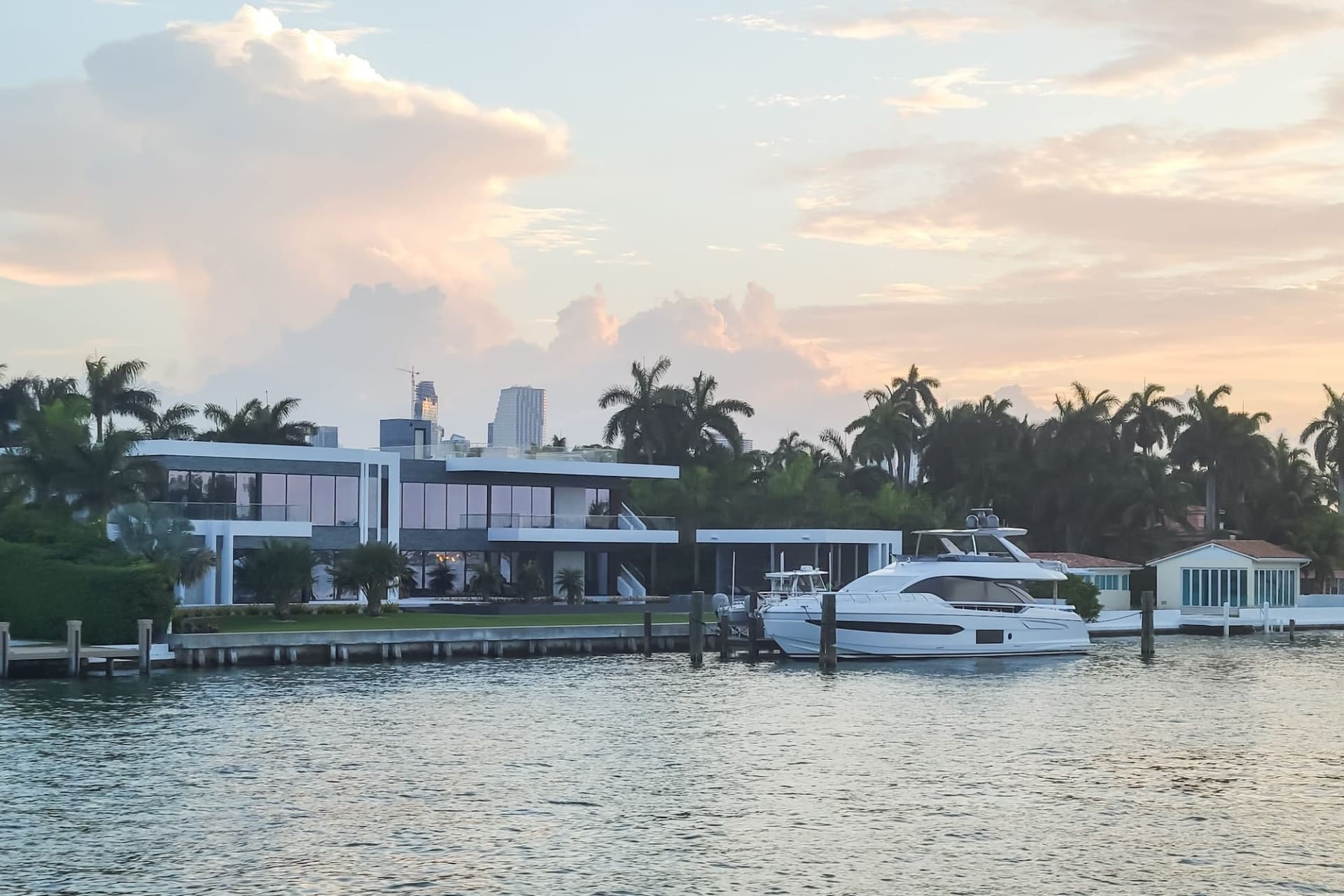 Miami Sunset Cruise of Biscayne Bay and Millionaires' Homes - تصویر 16