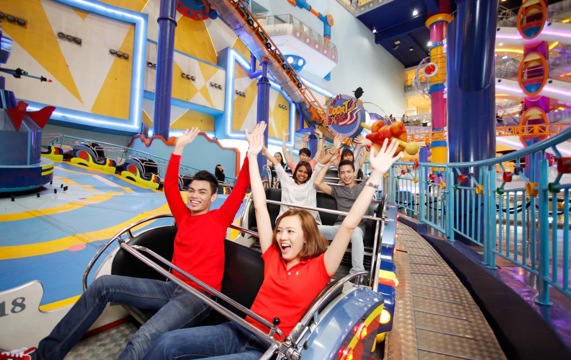 COMBO: Aquaria KLCC + Berjaya Times Square Theme Park Tickets - تصویر 4