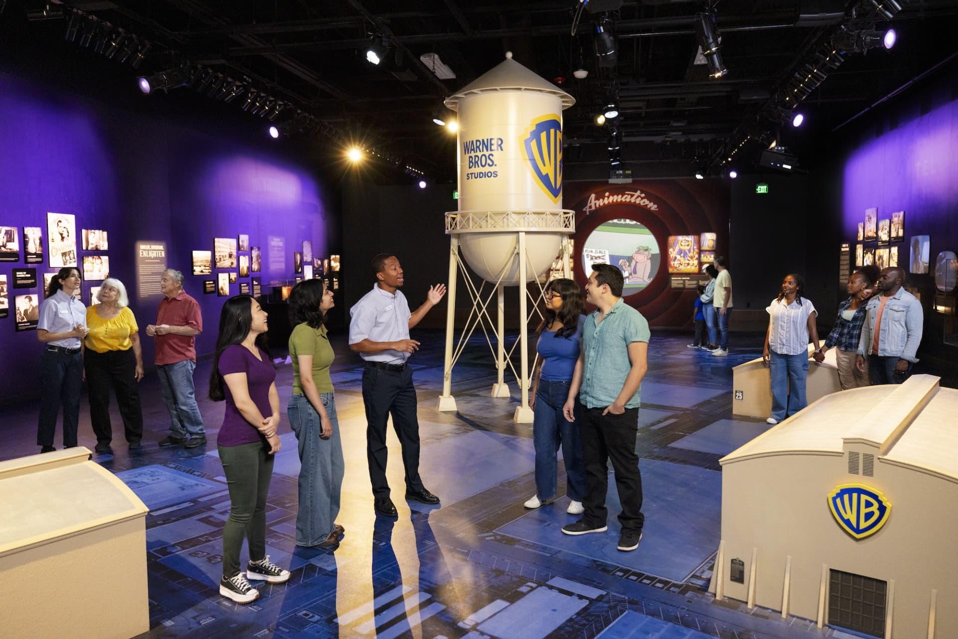 Warner Bros. Studio Tour Hollywood: Guided Tour - تصویر 8