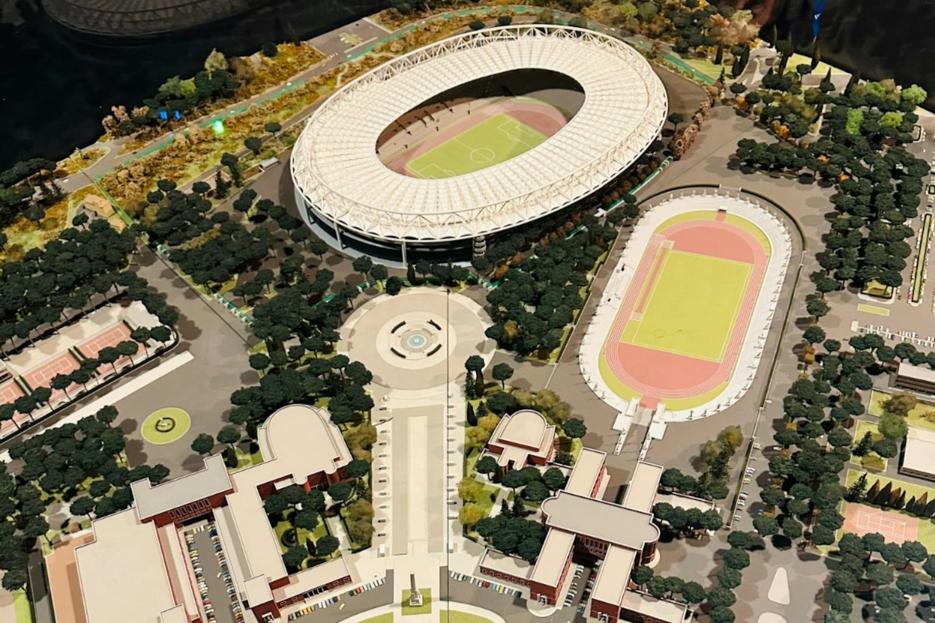 Olympic Stadium Guided Tour Ticket - تصویر 4