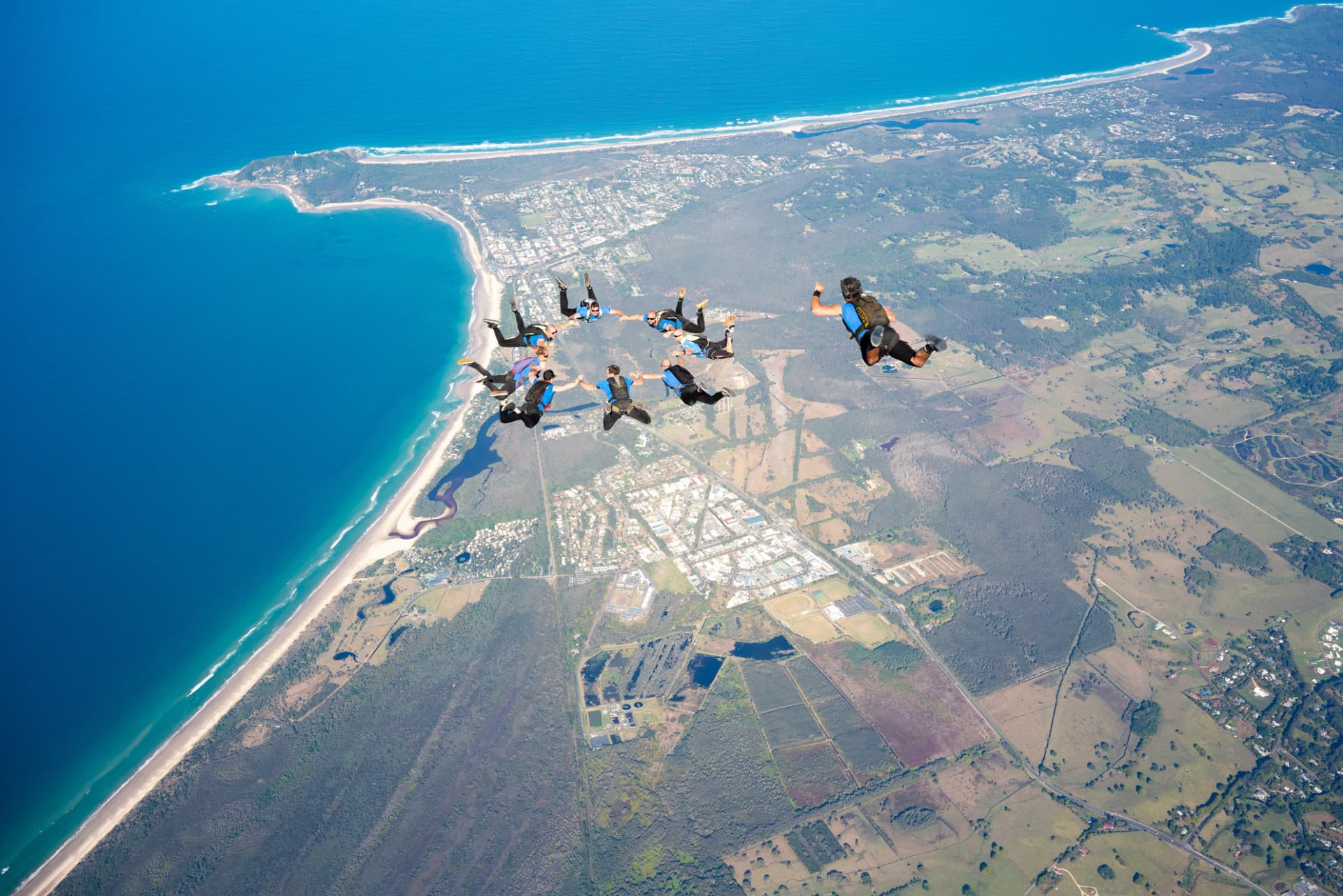 Tandem Skydiving Experience Byron Bay - تصویر اصلی