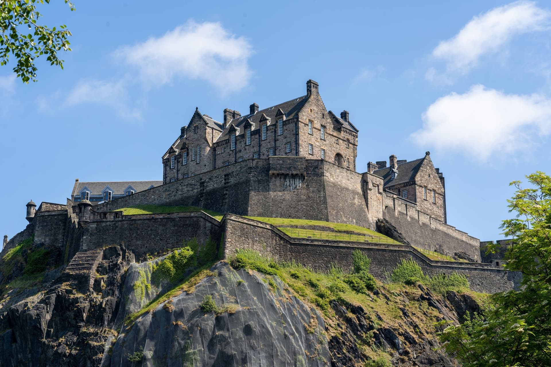 Edinburgh Castle Guided Tour with English-Speaking Guide & Entry - تصویر اصلی