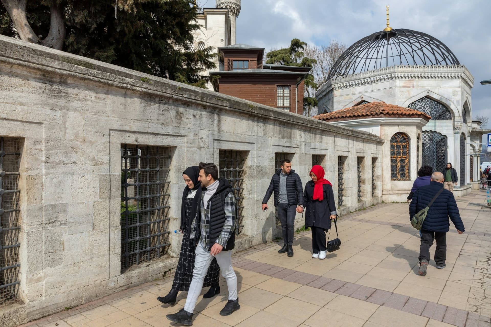 Istanbul Europe and Asia Half-Day Private Tour: Maiden's Tower and Mihrimah Sultan Mosque - تصویر 5