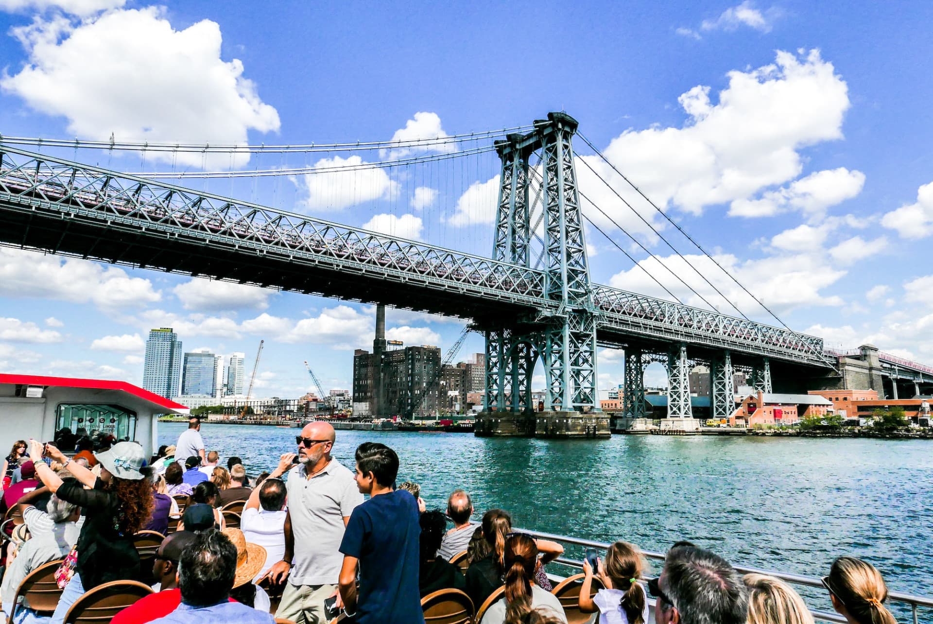 Circle Line "NYC Landmarks" Sightseeing Cruise (1.5 hours): Reserved Straight-to-Board Ticket - تصویر 5
