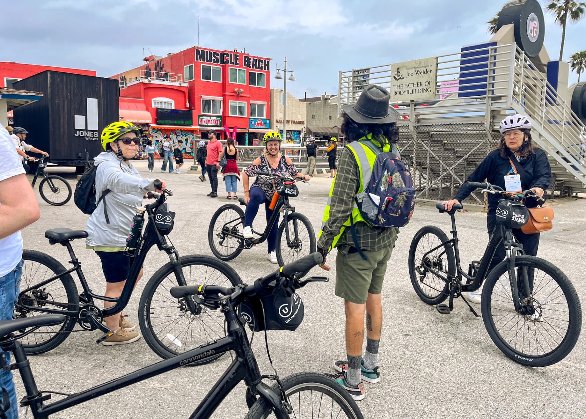 Los Angeles Guided Bike Tour of Santa Monica and Venice Beach - تصویر 2