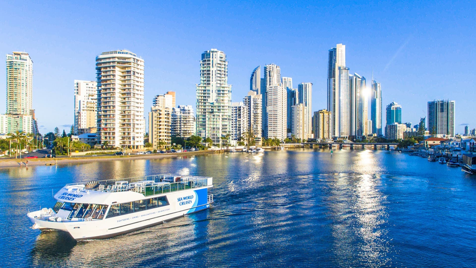 Gold Coast Sea World Cruises Buffet Lunch Cruise departing from Surfers Paradise - تصویر 5