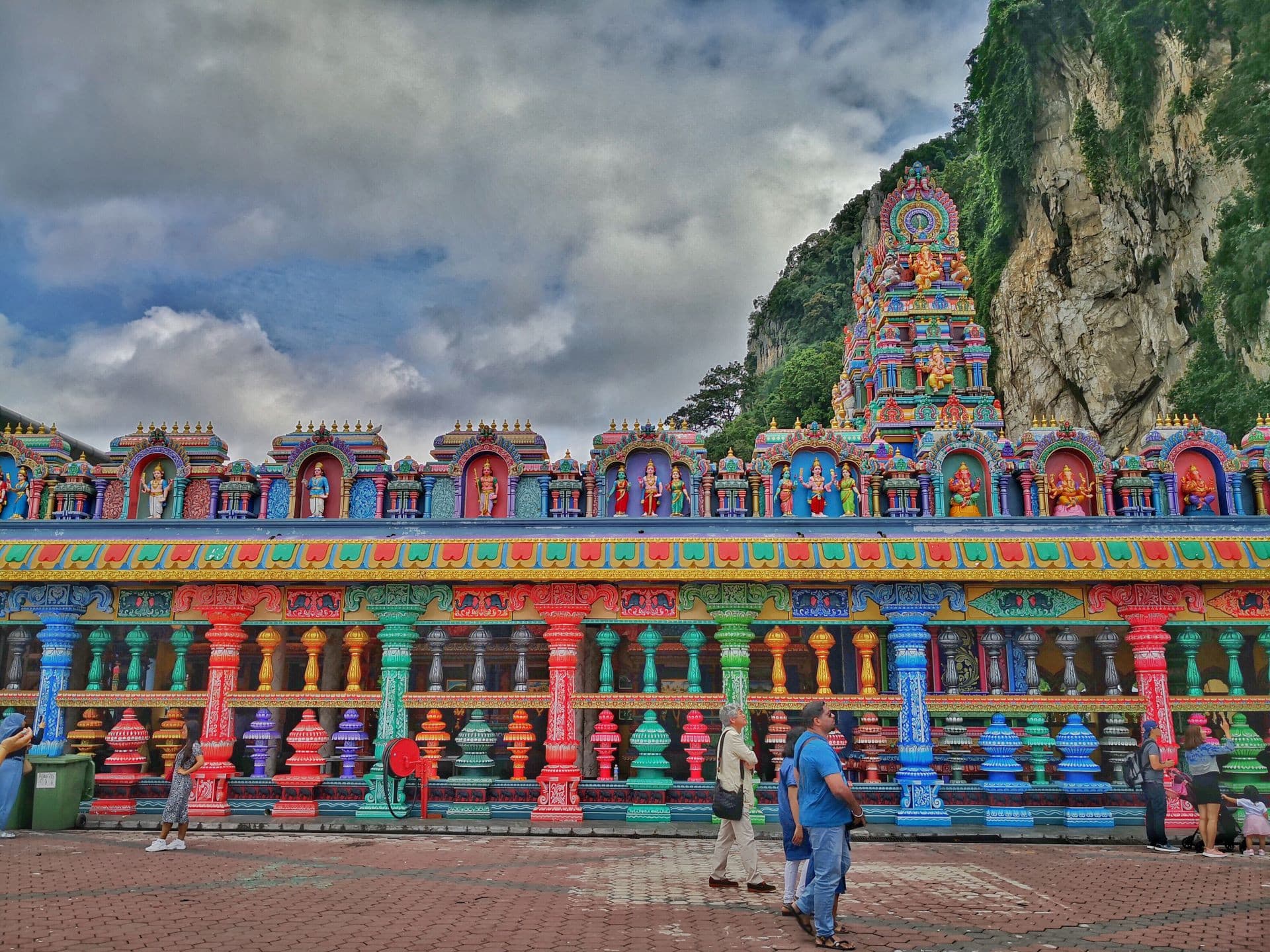 Batu Caves and Kuala Lumpur Countryside Tour - تصویر 3