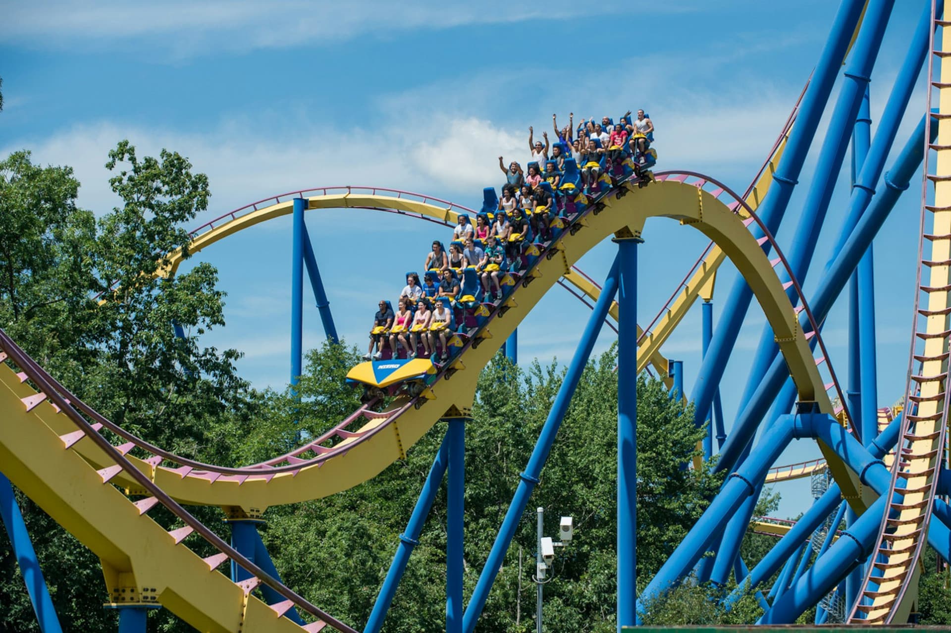 Six Flags Great Adventure Ticket - تصویر 2