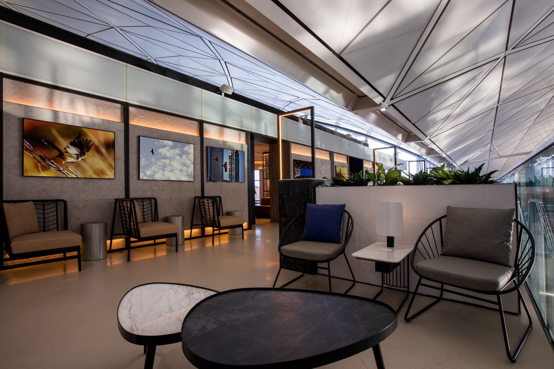 Plaza Premium Lounge - Hong Kong International Airport Terminal 1 - تصویر 9