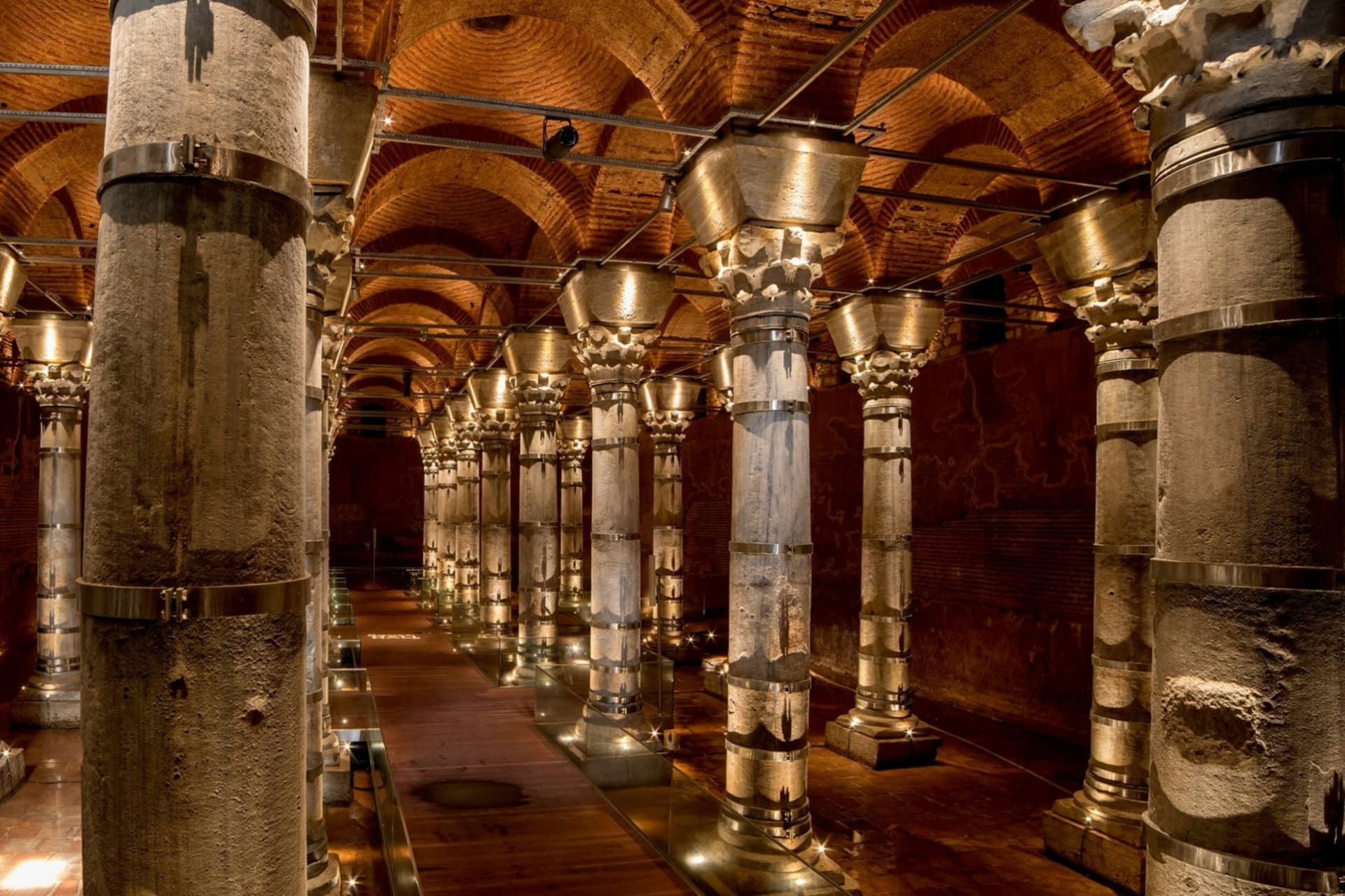 Theodosius Cistern Skip-the-Line Ticket - تصویر اصلی