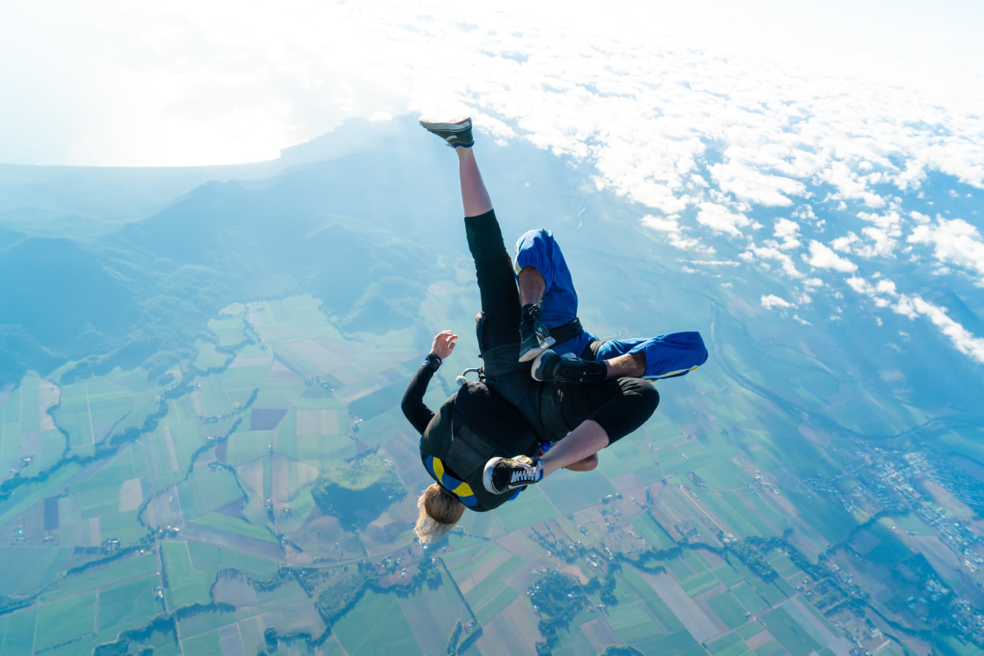 Tandem Skydiving Experience Cairns - تصویر 5