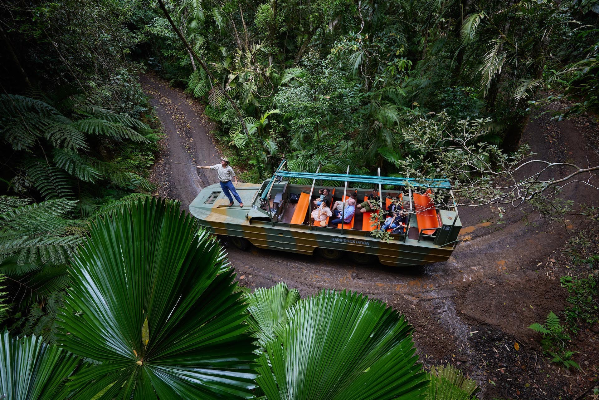 Full-Day Kuranda Tour with Skyrail Cableway, Scenic Railway, Rainforestation and Butterfly Sanctuary - تصویر 4