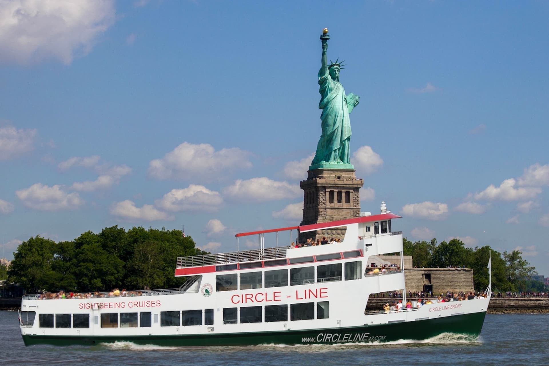 Official Circle Line Cruises, Midtown NYC: Reserved Straight-to-Board Ticket - تصویر اصلی