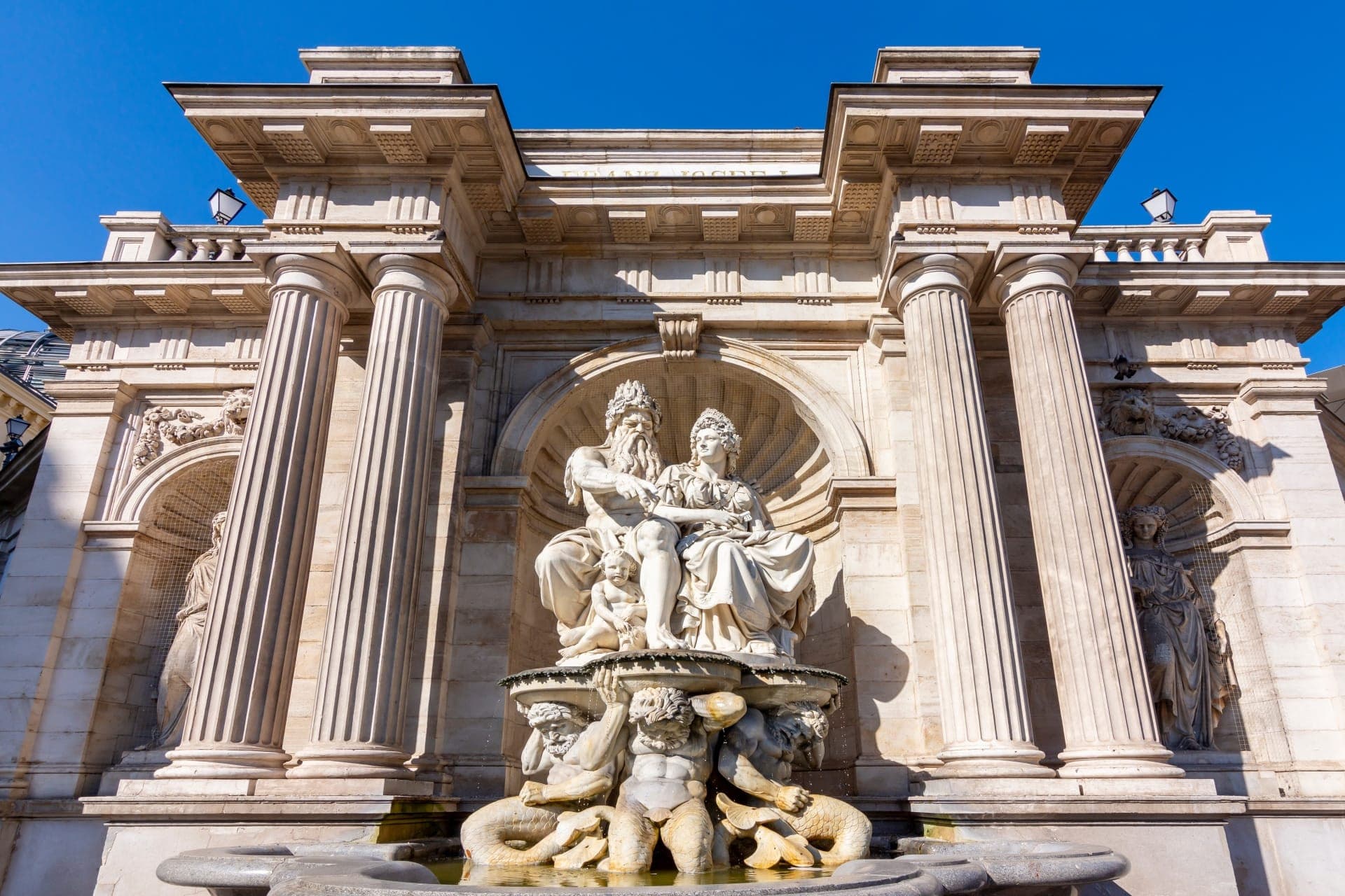Vienna Old Town, Hofburg Palace Courtyard, and St. Stephen's Cathedral Walking Tour - تصویر 20