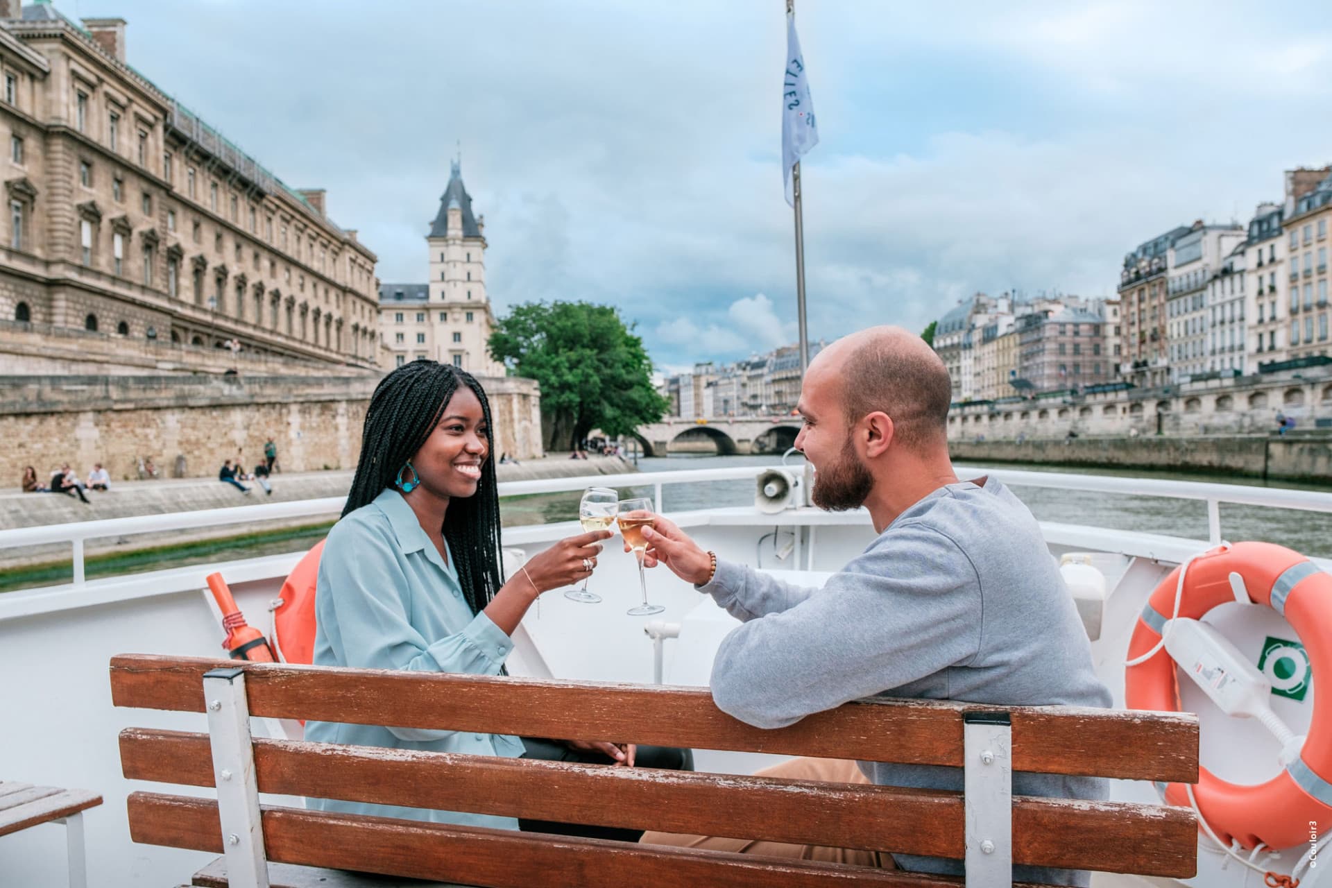 Seine River Cruise by Vedettes De Paris - تصویر 4