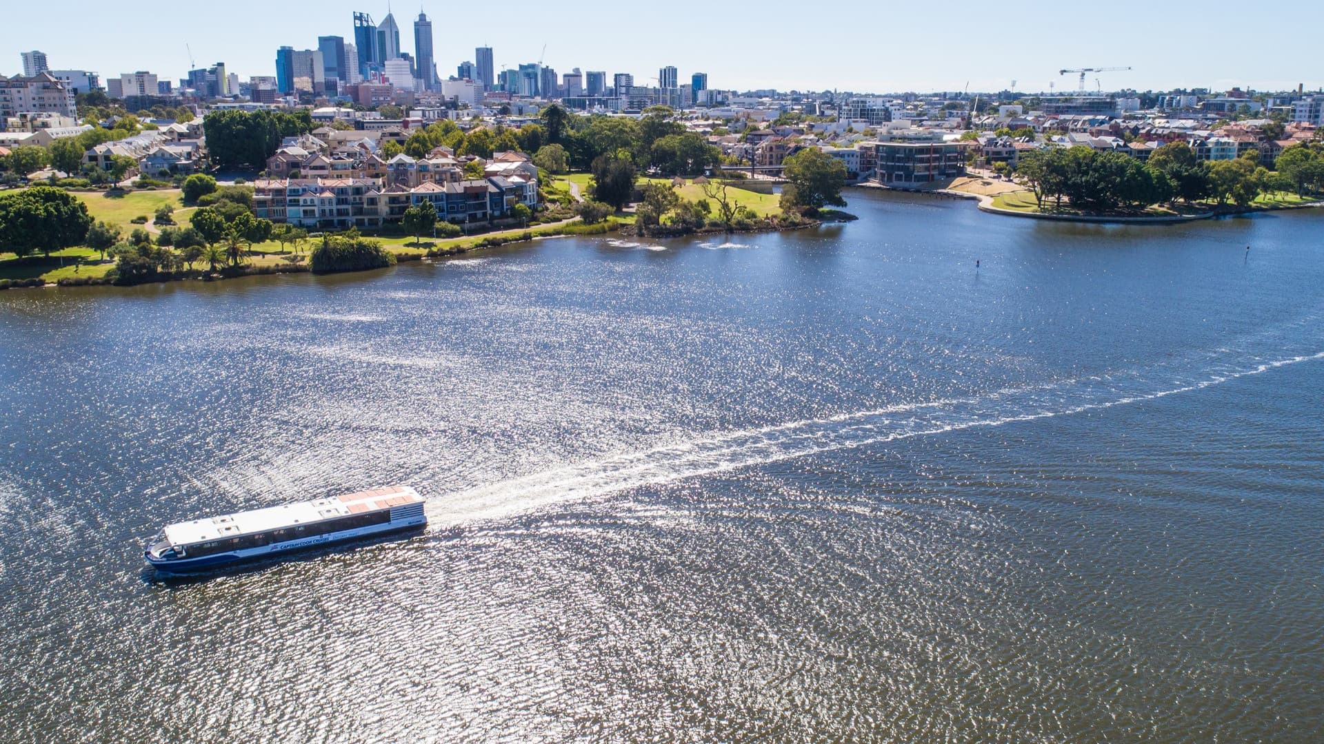 Captain Cook Cruises - Swan Valley Wine Cruise - تصویر 4