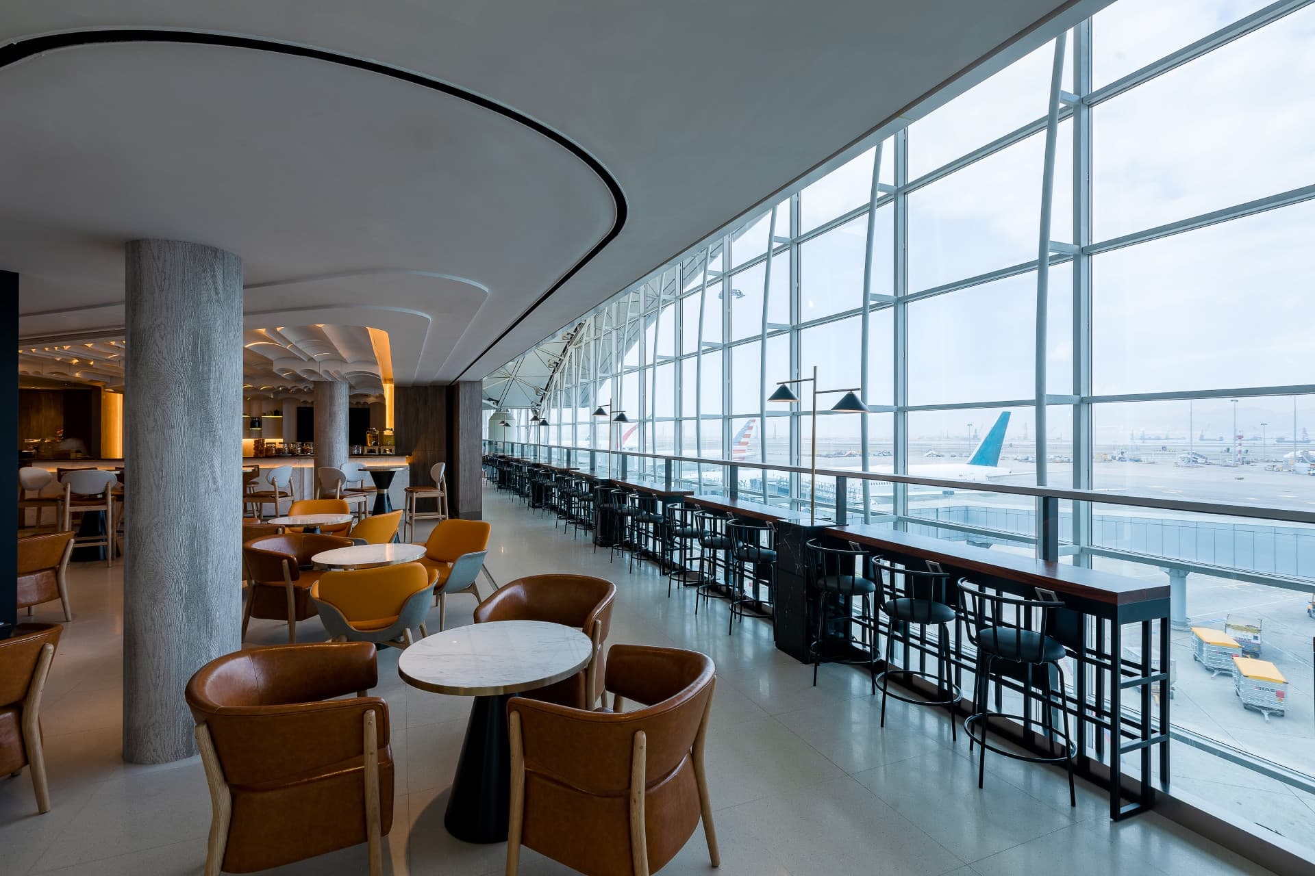 Plaza Premium Lounge - Hong Kong International Airport Terminal 1 - تصویر 4