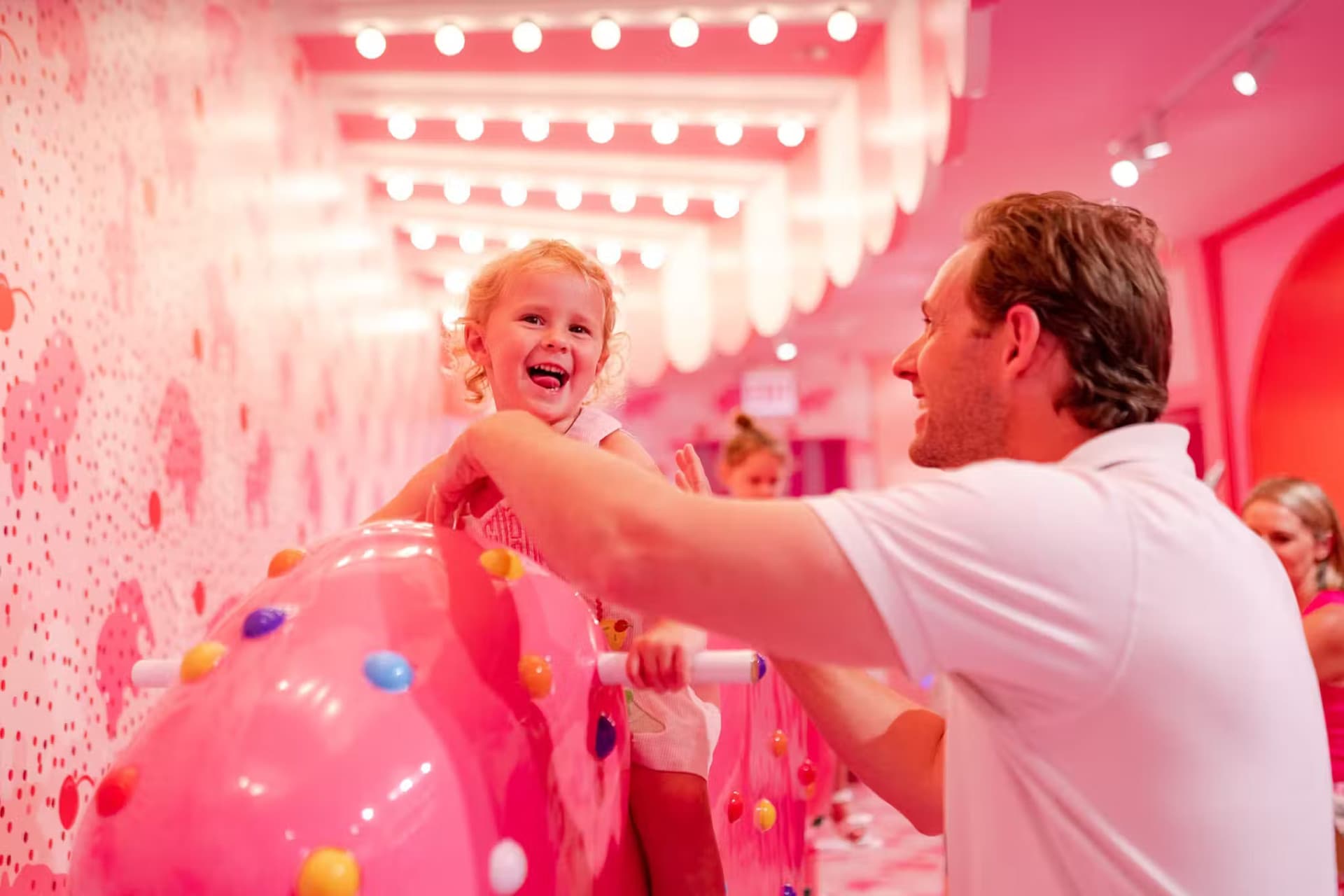 Museum of Ice Cream Chicago Ticket - تصویر 3