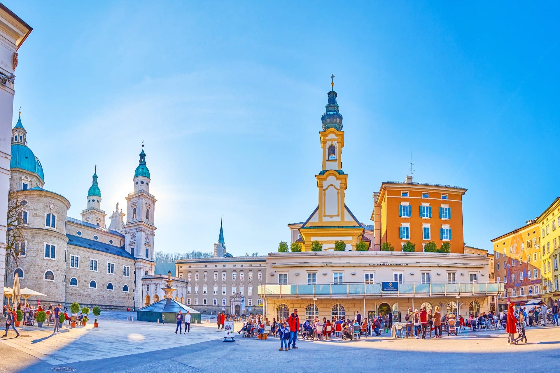 Salzburg Old Town, Mozart, and Mirabell Gardens Walking Tour - تصویر 25