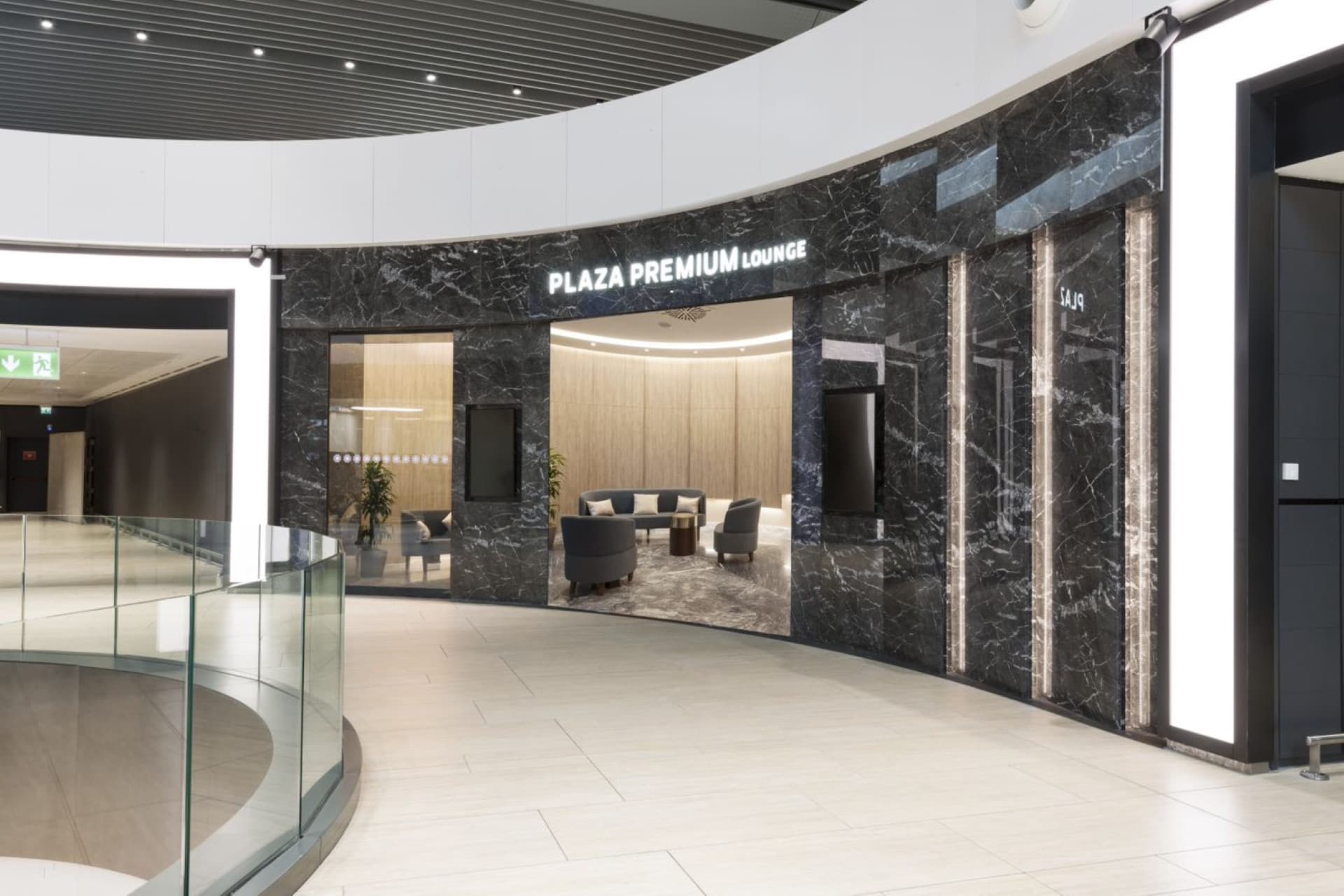 Plaza Premium Lounge - Leonardo da Vinci-Fiumicino Airport Terminal 3 - تصویر 12