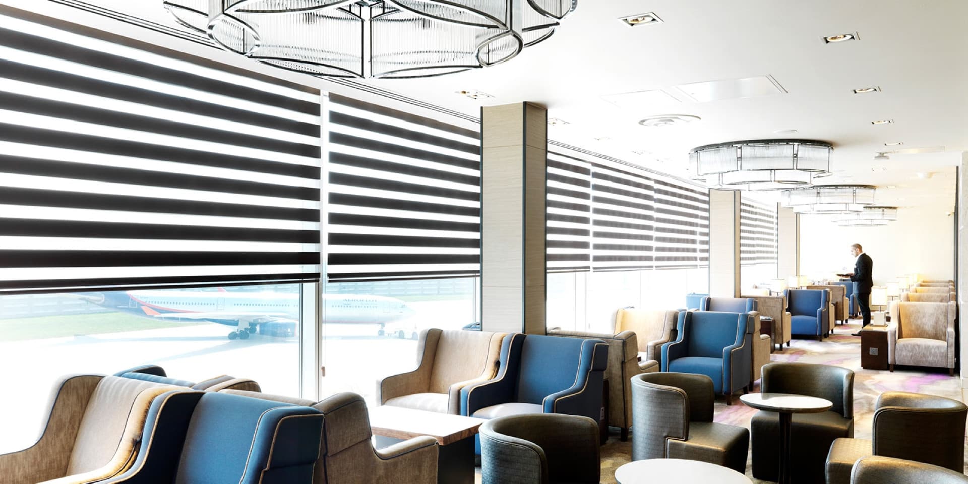 Plaza Premium Lounge - London Heathrow Airport Terminal 4 - تصویر 3