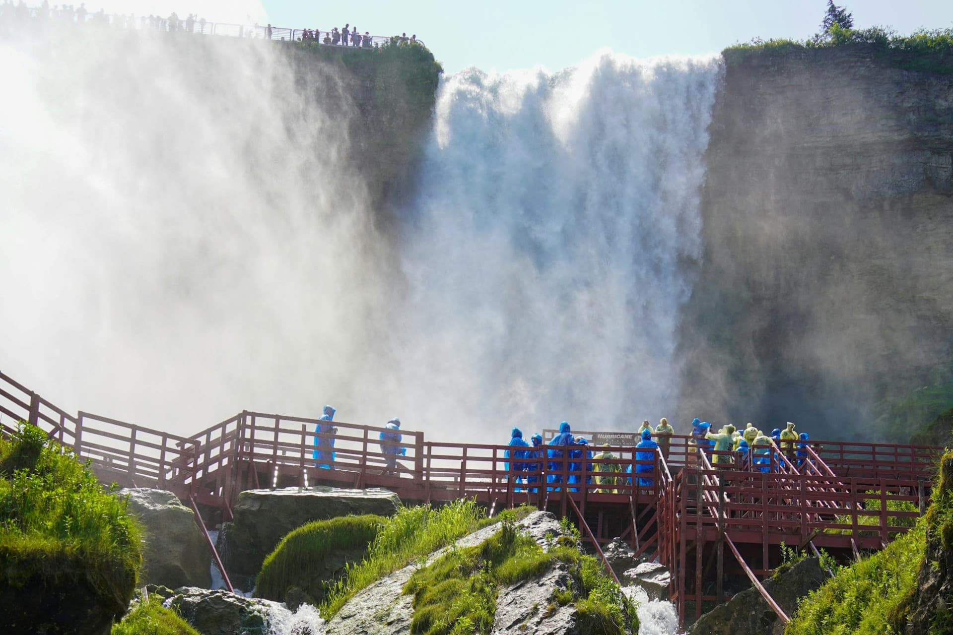 Niagara Falls US: Maid of the Mist Cruise + Cave of the Winds + Small Group Tour - تصویر اصلی