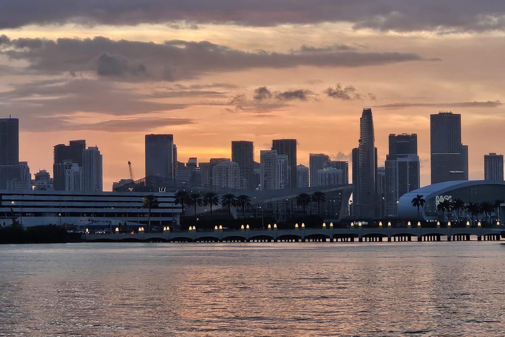 Miami Sunset Cruise of Biscayne Bay and Millionaires' Homes - تصویر 9
