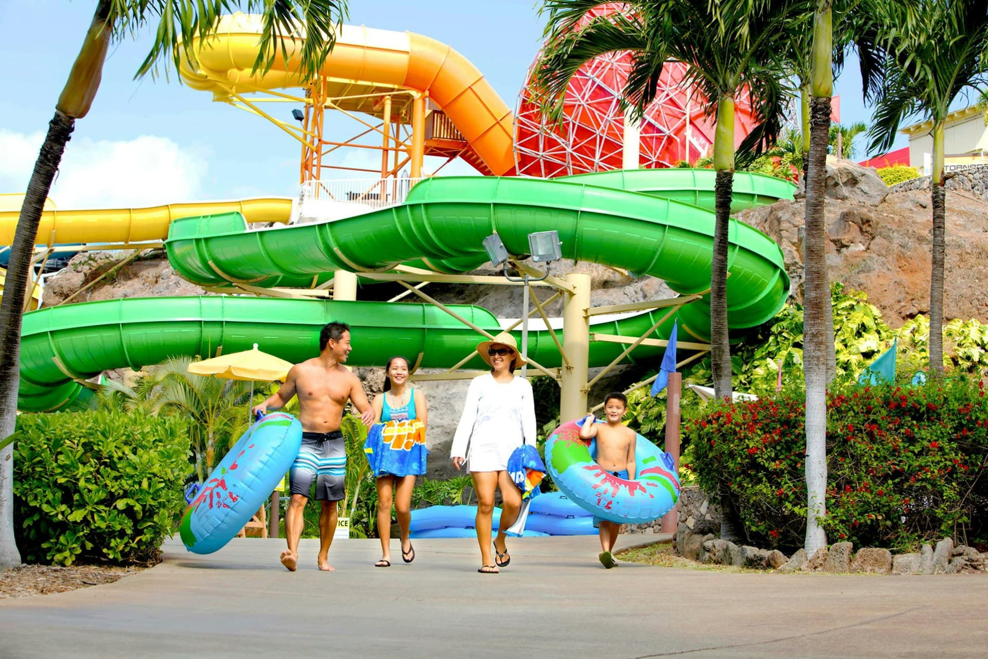 Hawaii: Wet 'n' Wild Ticket + Transportation from Waikiki - تصویر اصلی
