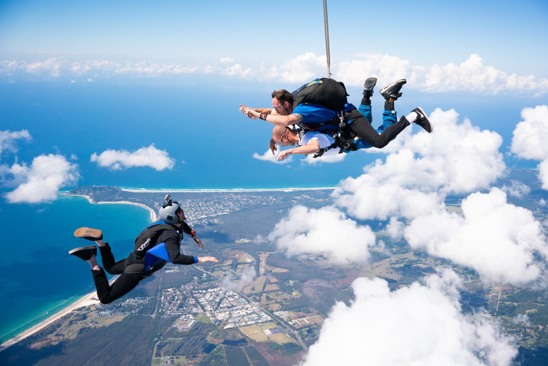 Tandem Skydiving Experience Byron Bay - تصویر 5