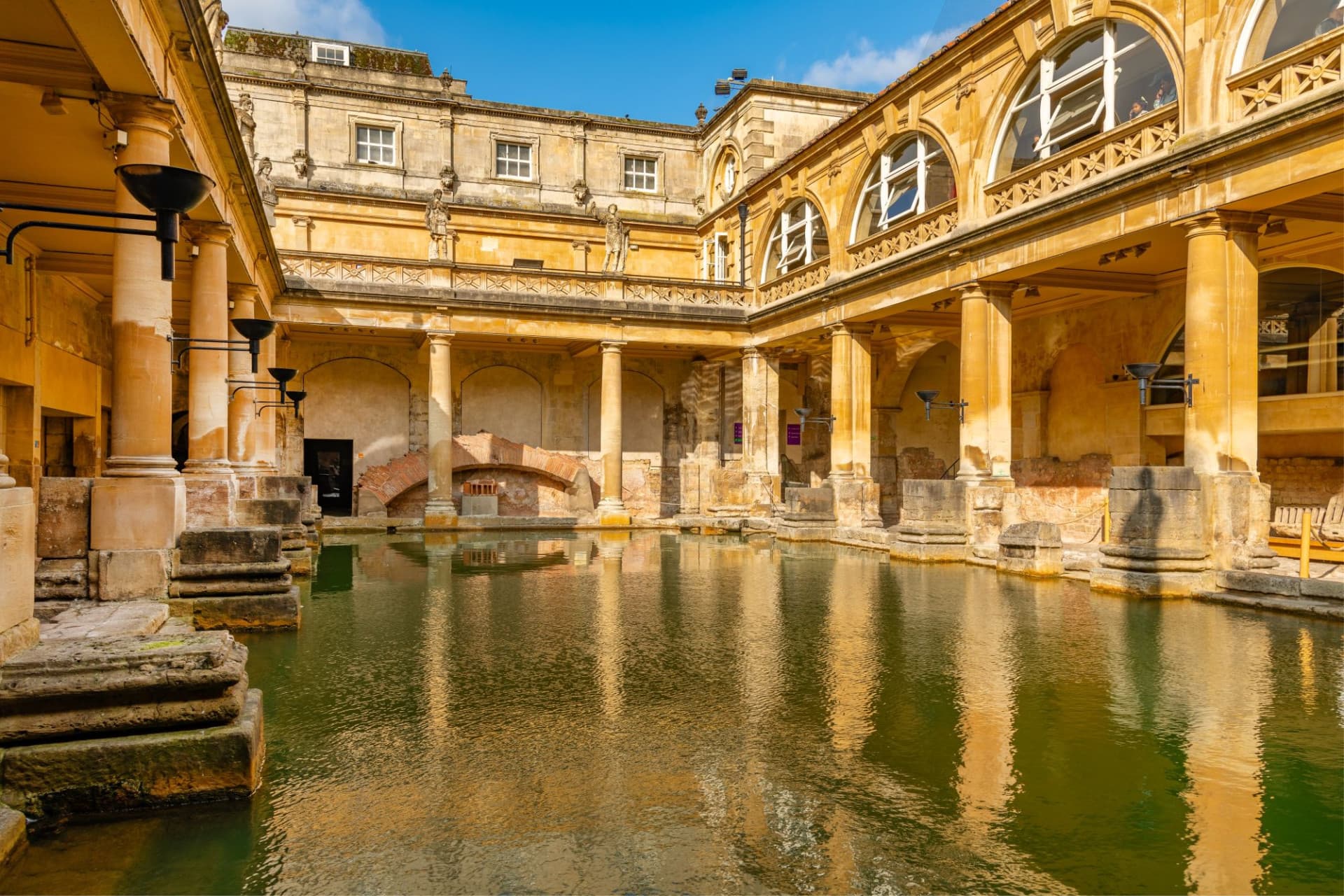 Windsor Castle, Stonehenge, and Roman Baths Tour from London - تصویر 6